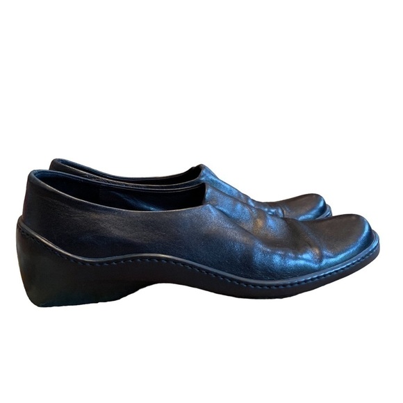 Cole Haan Ladies Slip on Shoes - Picture 2 of 8
